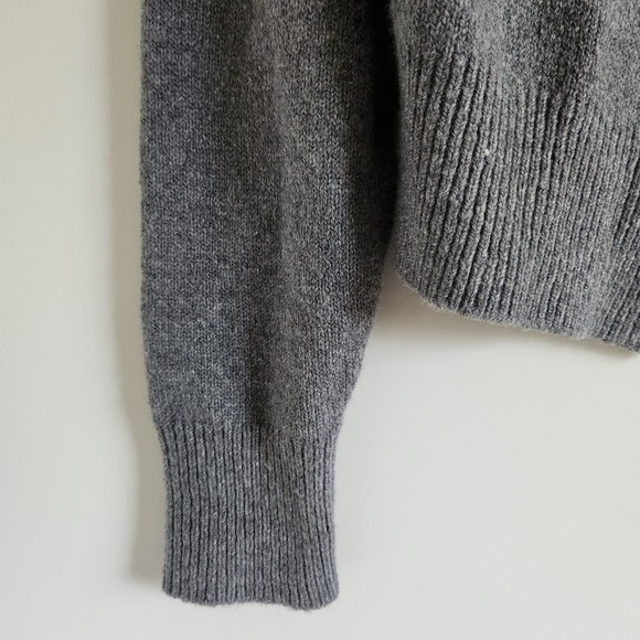 Treasure & Bond Gray Button Cardigan Women’s Medium Classic Knit - Picture 4 of 7